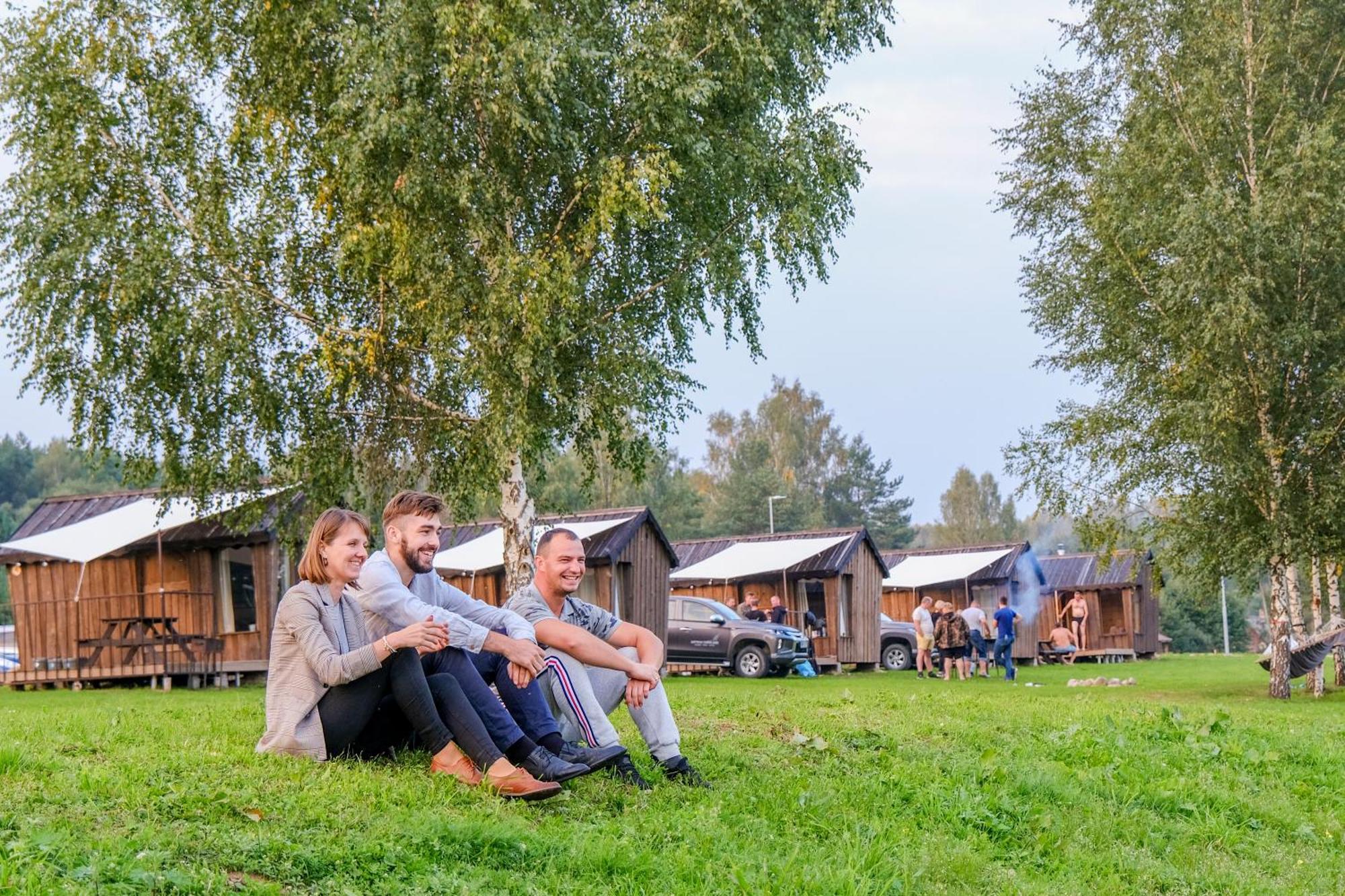 Kempings Daugavas lokos Sargeliski Exterior foto